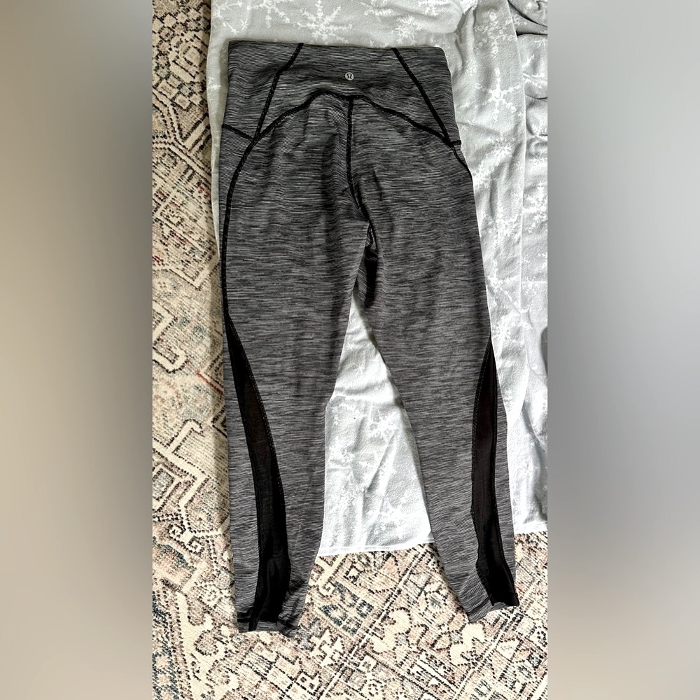 Lululemon Athletica leggings Size 8